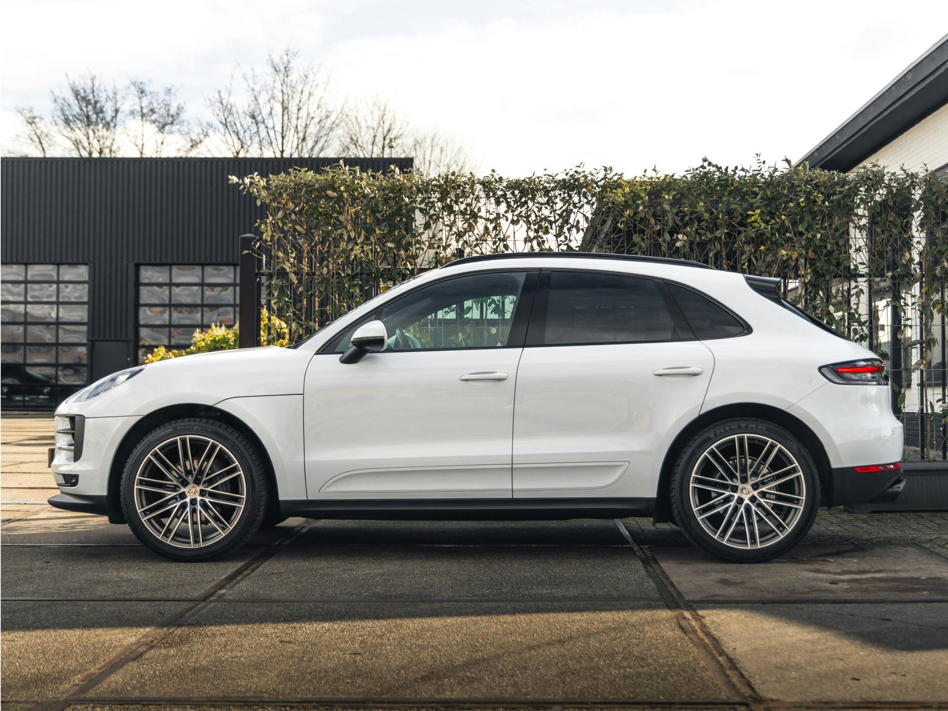 Porsche Macan 2.0 | Panoramadak | Bose | Luchtvering | Adaptieve Sportstoelen
